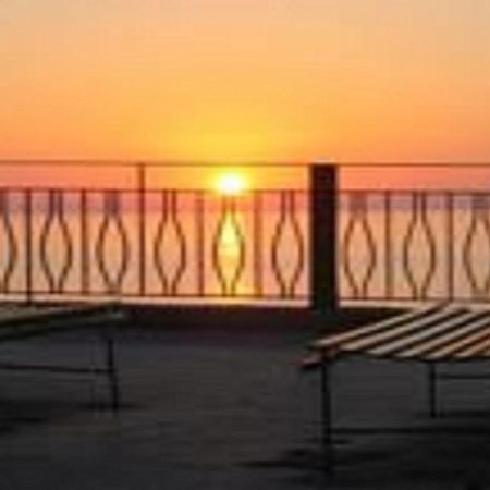 Terrazza Sul Mare Apartment Gioiosa Marea Exterior foto