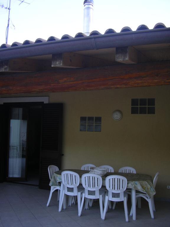 Terrazza Sul Mare Apartment Gioiosa Marea Exterior foto